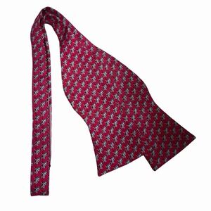 Vineyard Vines Men's Bow Tie Beach Lounge Chairs Red/Gray 2.75" (W) x 36.5" (L)